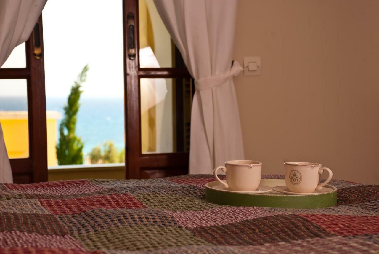 Aparthotel Amboula 2*